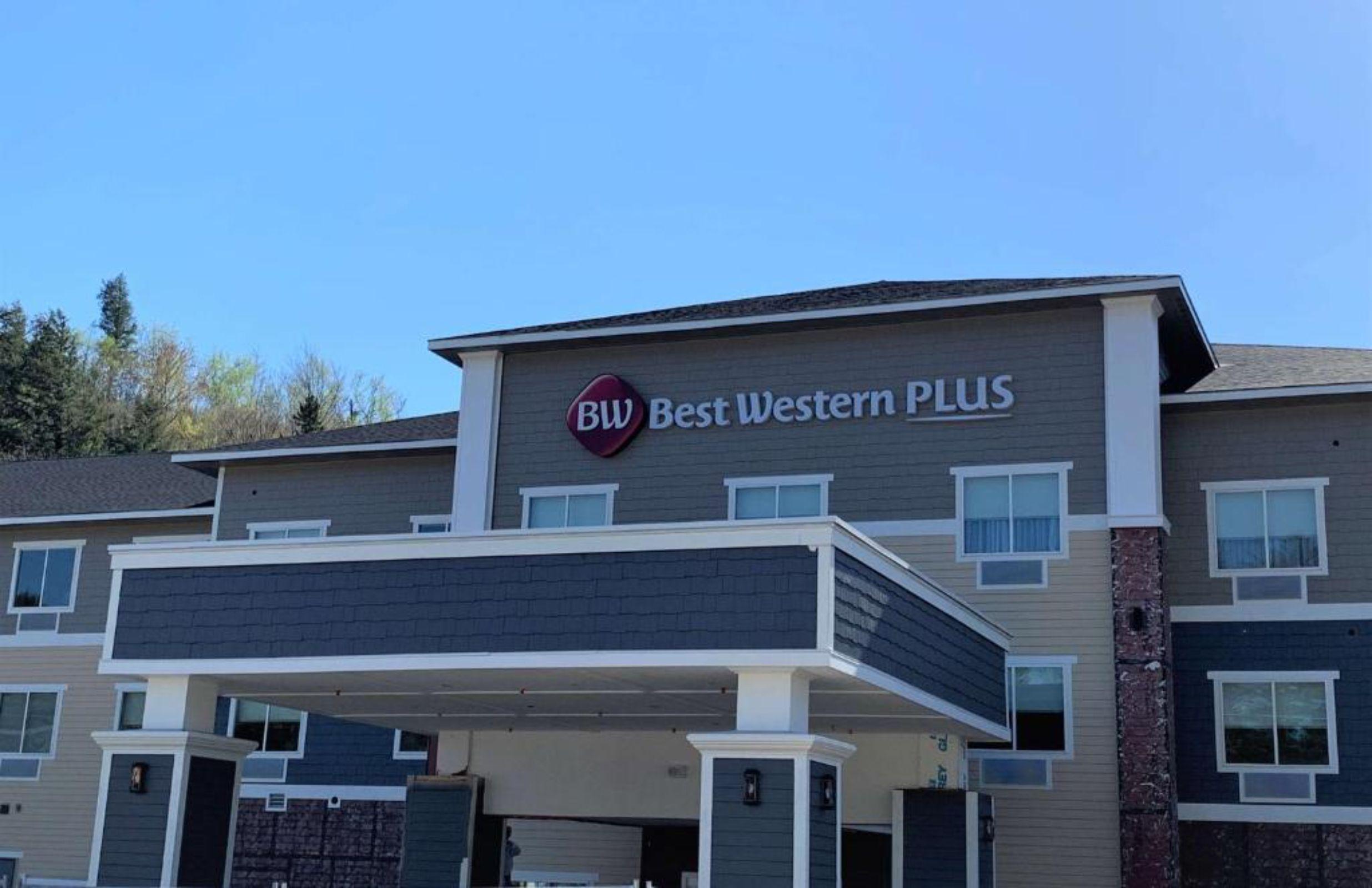 Best Western Plus Rumford Falls Bagian luar foto