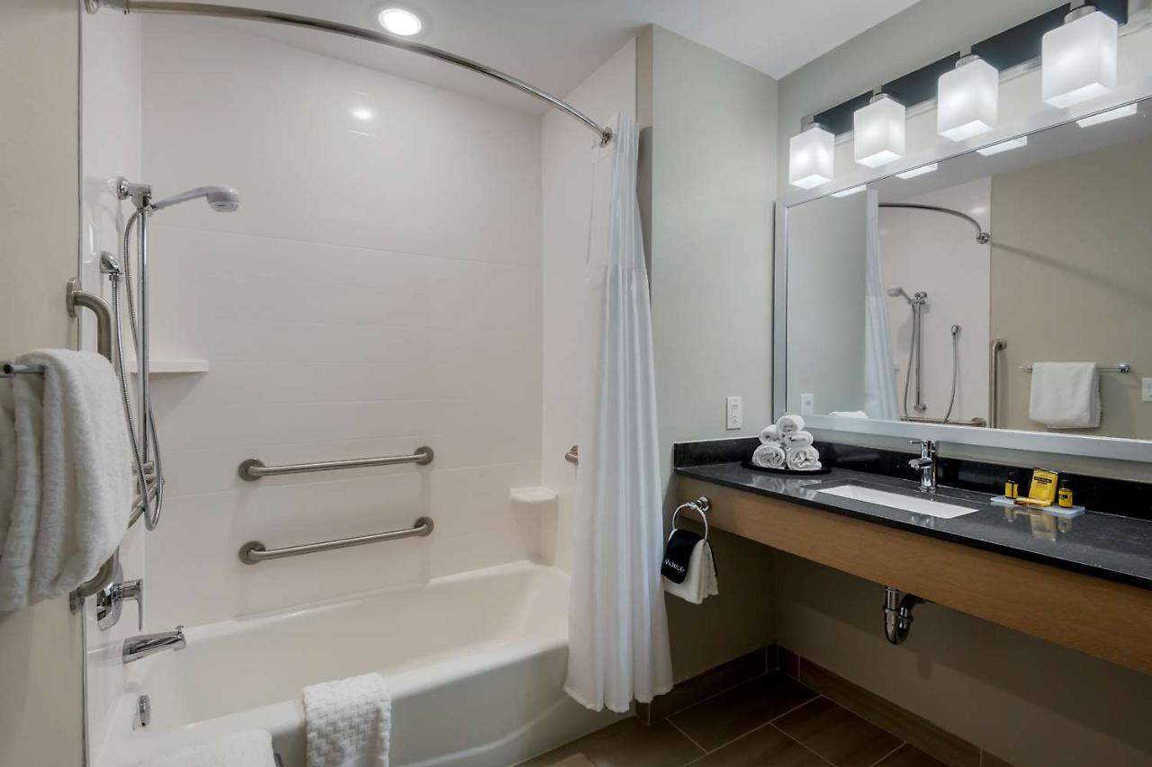 Best Western Plus Rumford Falls Bagian luar foto